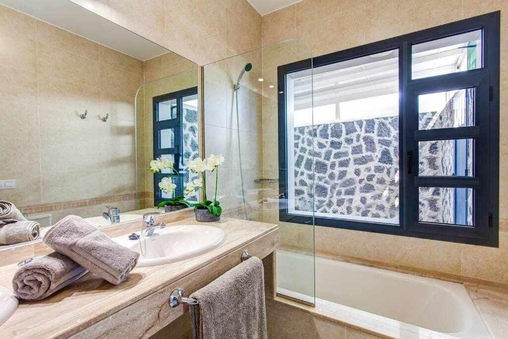 פלאיה בלנקה Homu Bianca Fantastica Villa Con Piscina Privad מראה חיצוני תמונה